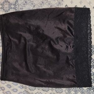 Hanes shape wear slip